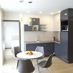 Sakalo 44 Svečių namai