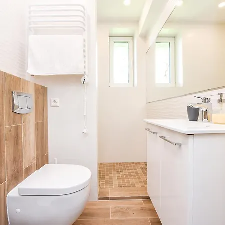 Sakalo 44 3* Palanga